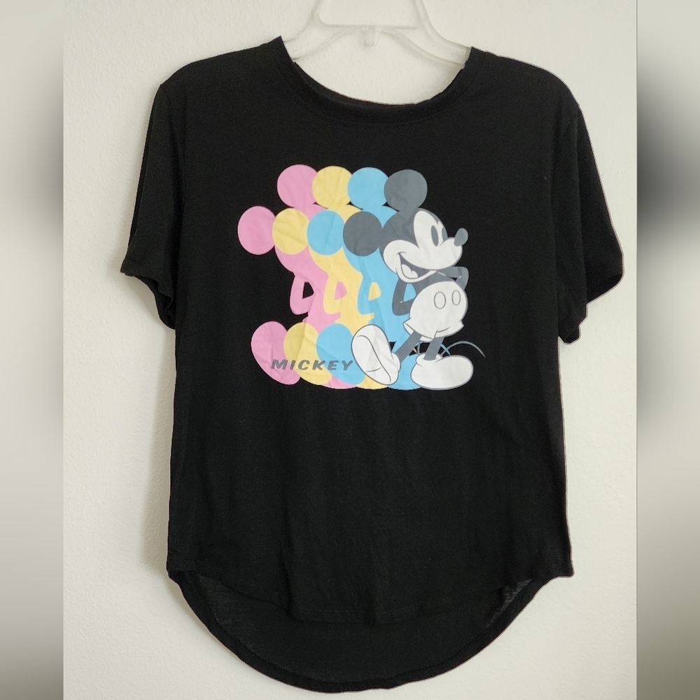 Disney Mickey Mouse Short Sleeve T-Shirt    Youth Size XL (15/17)
